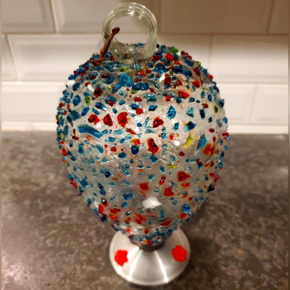 Rainbow spekled thick glass hummingbird feed, balloon shaped glass metal Feeder